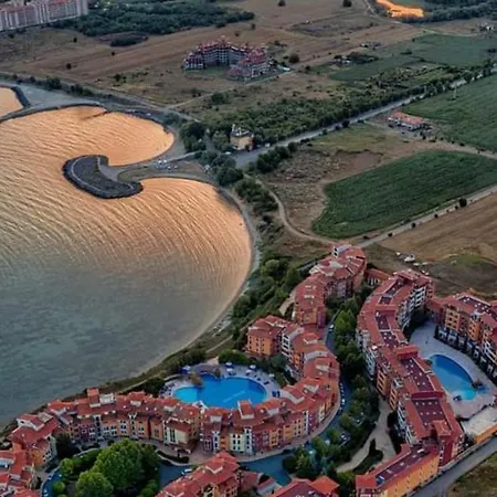 Victoria's -marina Cape - Apartment Aheloy